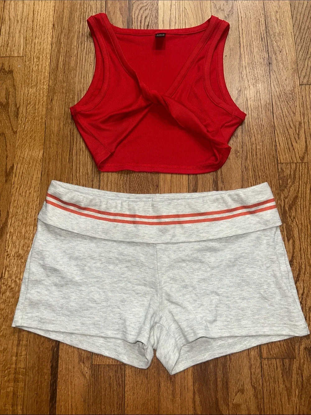 Princess Polly Gray Fold Over Shorts & Red Cropped Twist Front Large Set